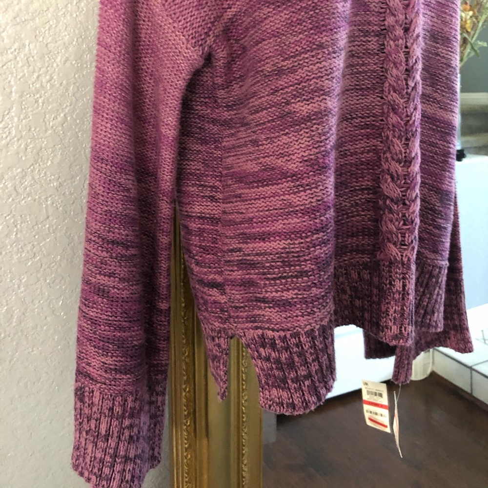 Sweater - Picture 2 of 5
